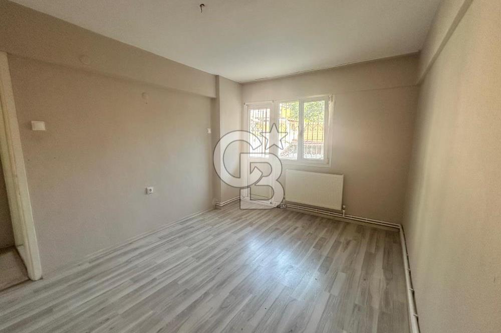 Bornova Merkez Erzene Mahallesi’nde  3+1 Doğalgazlı Asansörlü Geniş Kiralık Daire