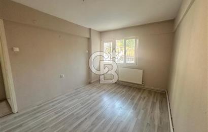 Bornova Merkez Erzene Mahallesi’nde  3+1 Doğalgazlı Asansörlü Geniş Kiralık Daire