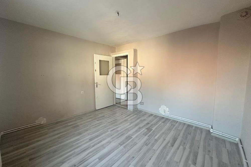 Bornova Merkez Erzene Mahallesi’nde  3+1 Doğalgazlı Asansörlü Geniş Kiralık Daire