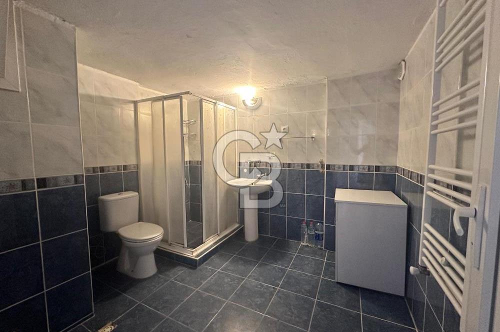 Bornova Merkez Erzene Mahallesi’nde  3+1 Doğalgazlı Asansörlü Geniş Kiralık Daire