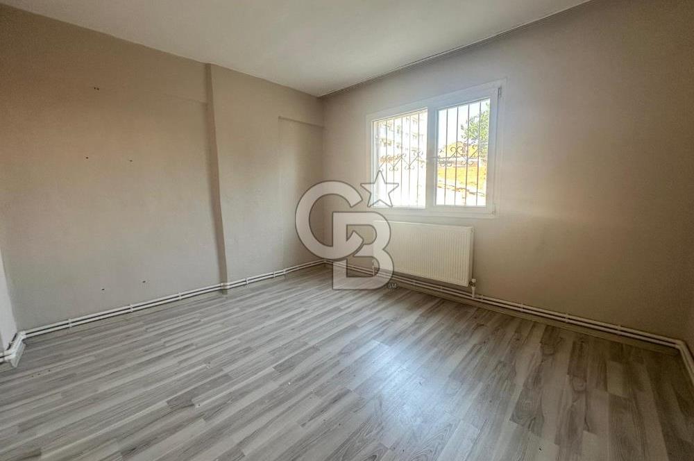 Bornova Merkez Erzene Mahallesi’nde  3+1 Doğalgazlı Asansörlü Geniş Kiralık Daire