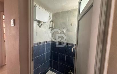 Bornova Merkez Erzene Mahallesi’nde  3+1 Doğalgazlı Asansörlü Geniş Kiralık Daire
