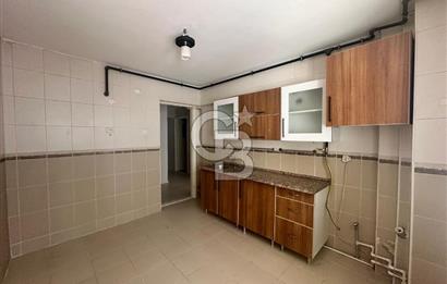 Bornova Merkez Erzene Mahallesi’nde  3+1 Doğalgazlı Asansörlü Geniş Kiralık Daire