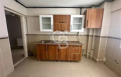 Bornova Merkez Erzene Mahallesi’nde  3+1 Doğalgazlı Asansörlü Geniş Kiralık Daire