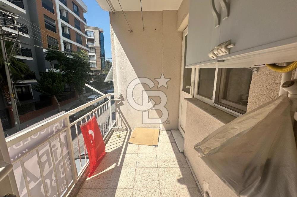 Bornova Merkez Erzene Mahallesi’nde  3+1 Doğalgazlı Asansörlü Geniş Kiralık Daire