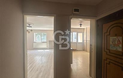 Bornova Merkez Erzene Mahallesi’nde  3+1 Doğalgazlı Asansörlü Geniş Kiralık Daire