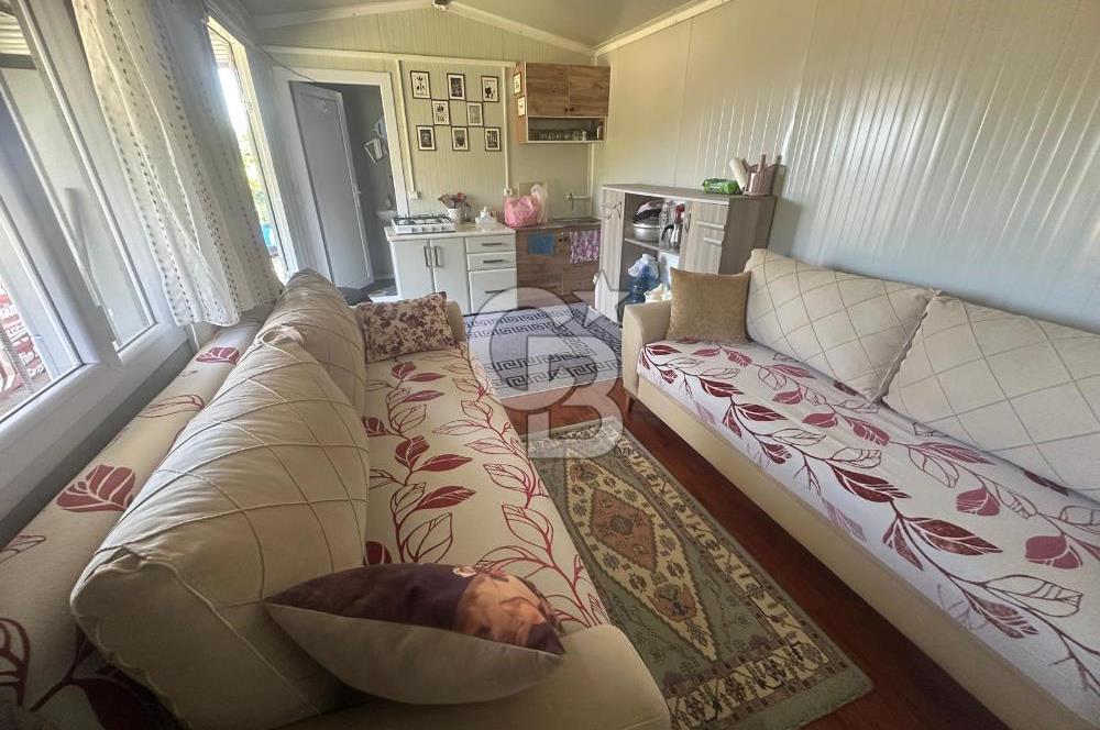 Yazlıkköy'de 300 m² | 1+1 Konteyner Evli | Resmi Yola Cepheli