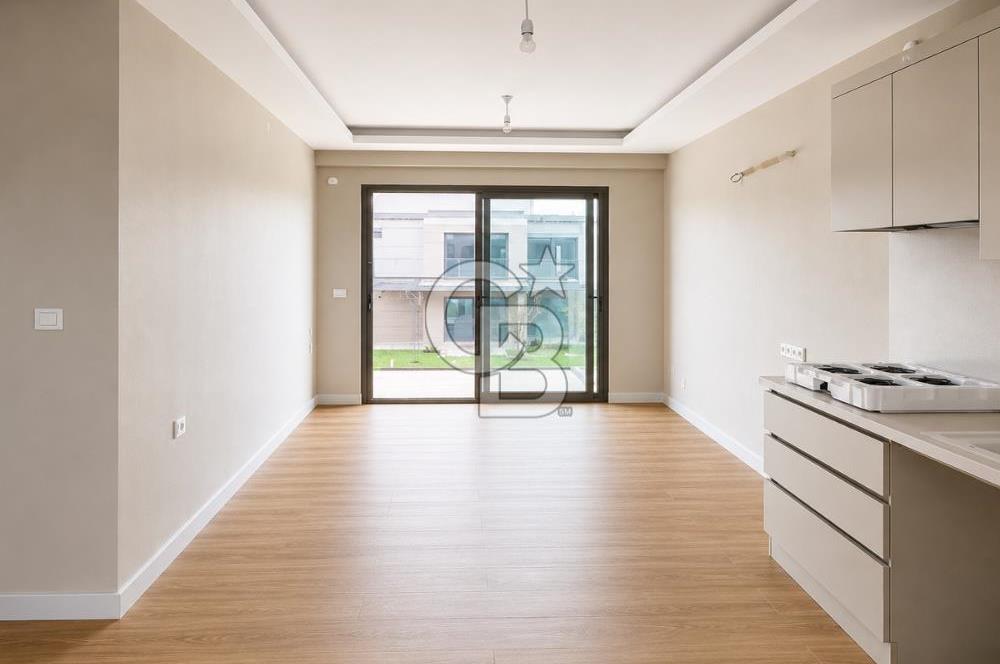 Ayvalık Altınova'da Site İçi Havuz Manzaralı 2+1 Satılık Daire