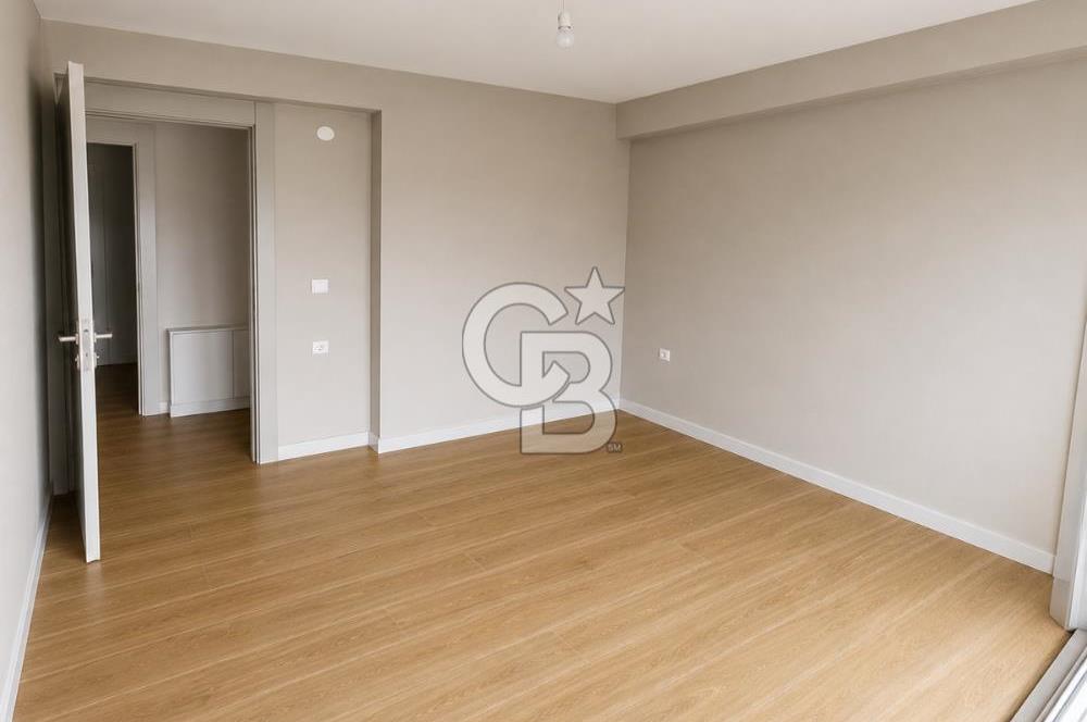 Ayvalık Altınova'da Site İçi Havuz Manzaralı 2+1 Satılık Daire