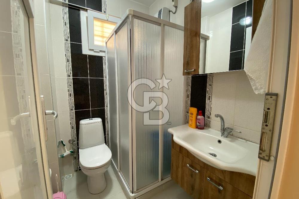 Ayvalık Altınova'da Denize 500 Metre,350m² Arsa Alanlı 5+1 Villa