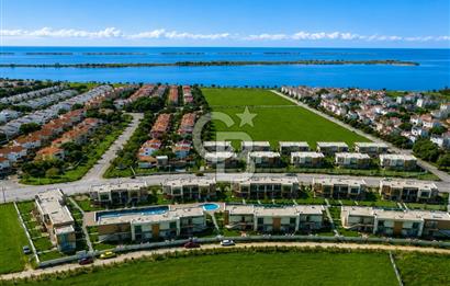 Ayvalık Altınova'da Site İçi Havuz Manzaralı 2+1 Satılık Daire