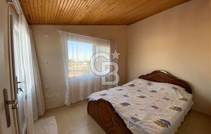 Ayvalık Altınova'da Denize 500 Metre,350m² Arsa Alanlı 5+1 Villa