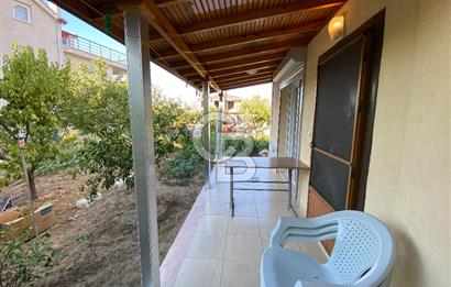 Ayvalık Altınova'da Denize 500 Metre,350m² Arsa Alanlı 5+1 Villa