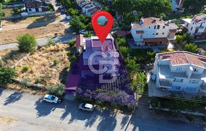 Ayvalık Altınova'da Denize 500 Metre,350m² Arsa Alanlı 5+1 Villa