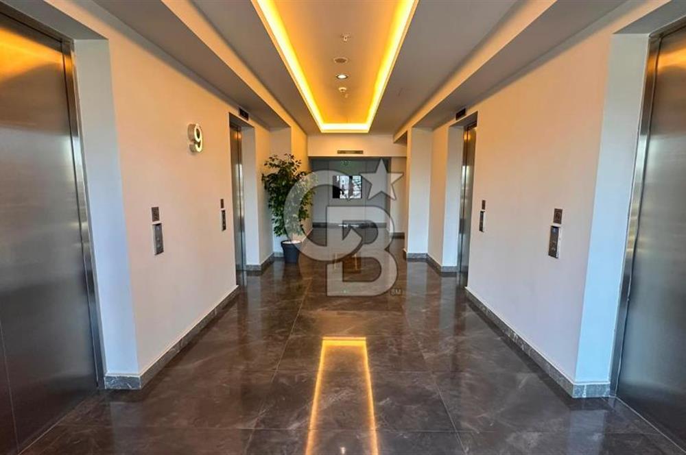 İzka Portta Deniz Manzaralı Lüks 3+1 Satılık Daire