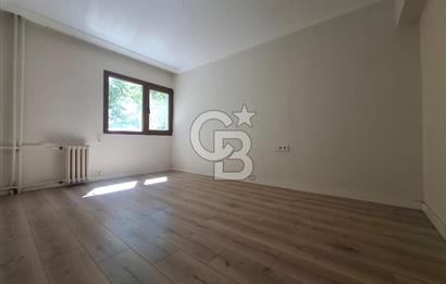 Göztepe Sahile Yürüme Mesafesinde Satılık 3+1 Daire