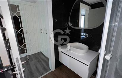 İzka Portta Deniz Manzaralı Lüks 3+1 Satılık Daire