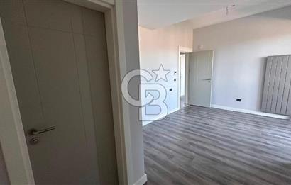 İzka Portta Deniz Manzaralı Lüks 3+1 Satılık Daire