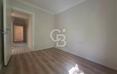 Göztepe Sahile Yürüme Mesafesinde Satılık 3+1 Daire