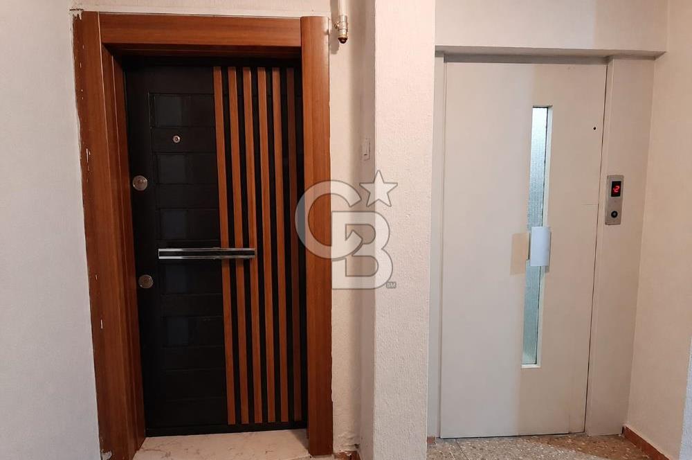 Göztepe Sahile Yürüme Mesafesinde Satılık 3+1 Daire