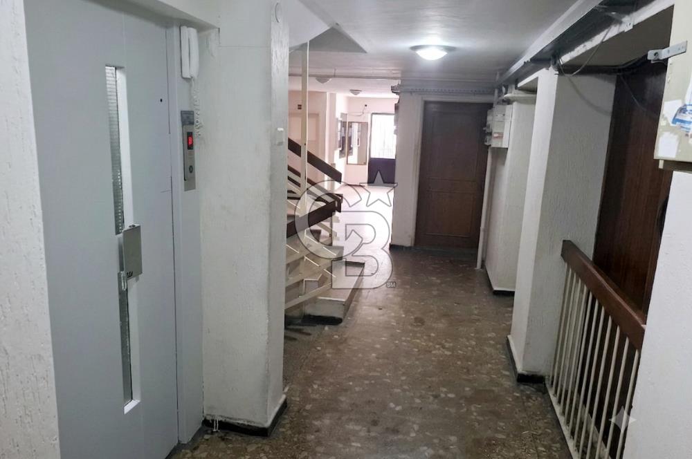 Göztepe Sahile Yürüme Mesafesinde Satılık 3+1 Daire