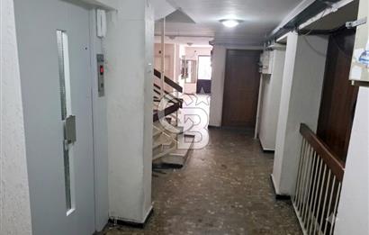 Göztepe Sahile Yürüme Mesafesinde Satılık 3+1 Daire