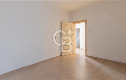 ÇİĞLİ MERKEZİ KONUMDA SATILIK ZEMİN KAT 2+1 DAİRE