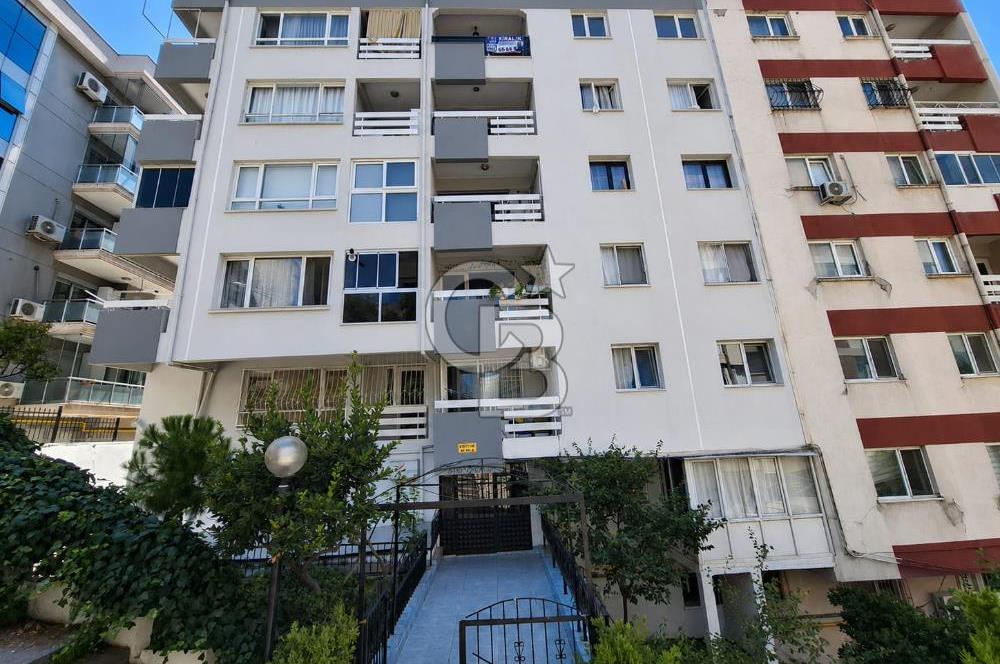 Göztepe Sahile Yürüme Mesafesinde Satılık 3+1 Daire