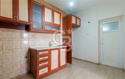 ÇİĞLİ MERKEZİ KONUMDA SATILIK ZEMİN KAT 2+1 DAİRE