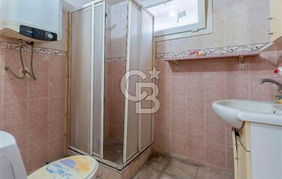 ÇİĞLİ MERKEZİ KONUMDA SATILIK ZEMİN KAT 2+1 DAİRE