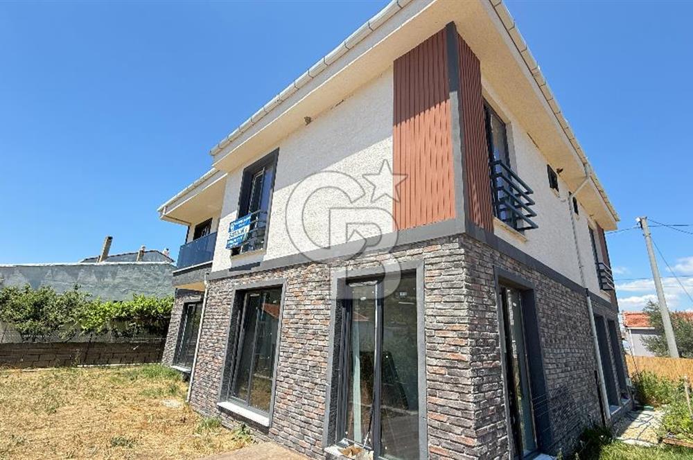ÇANAKKALE LAPSEKİ'DE DENİZE 300 METRE 4+1 SIFIR FIRSAT VİLLA!!