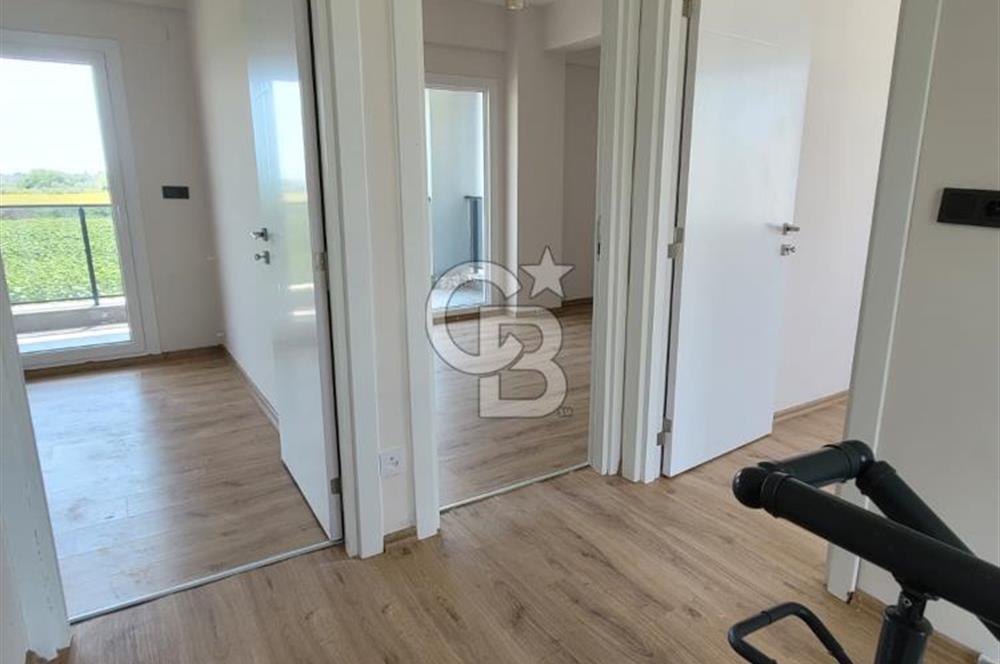 YUMURTALIK DENİZE SIFIR HAVUZLU SİTEDE 3+1 OTURUMA HAZIR VİLLA