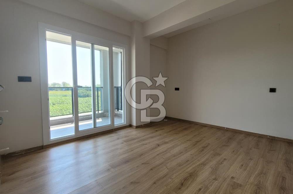 YUMURTALIK DENİZE SIFIR HAVUZLU SİTEDE 3+1 OTURUMA HAZIR VİLLA