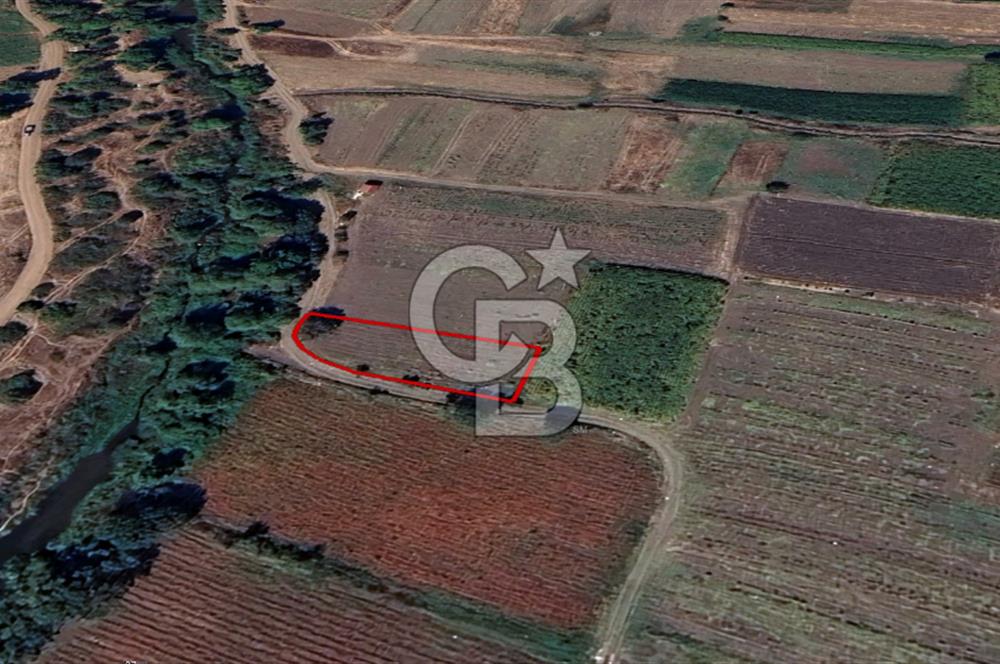 Balıkesir Bigadiç'te Yola Cepheli Fırsat Tarla