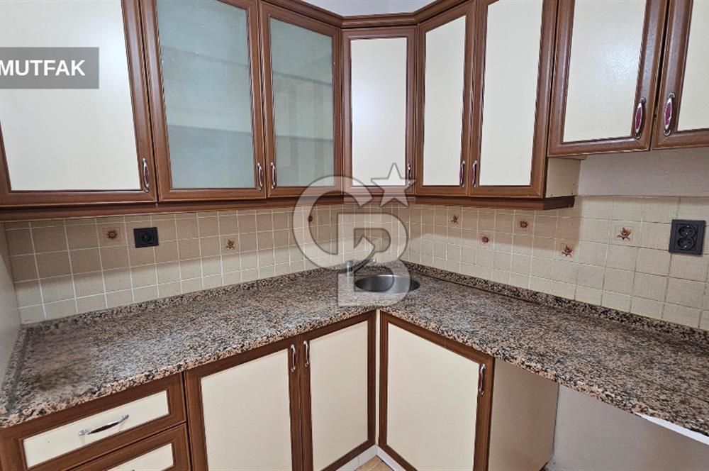 Konak Güzelyalı Sahile ve Parka Yakın 2+1 Kiralık Daire