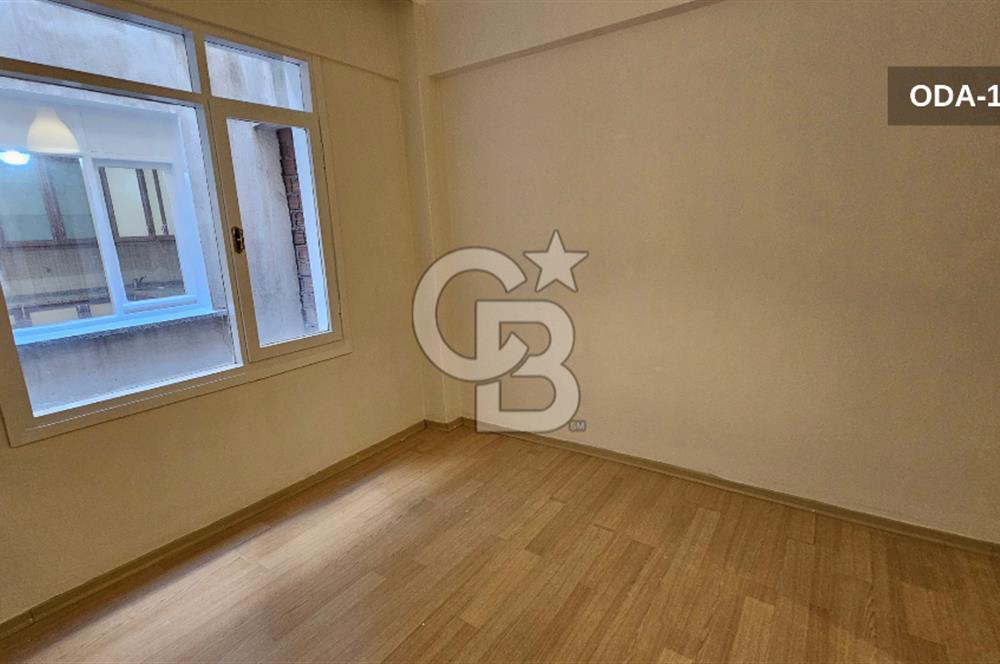 Konak Güzelyalı Sahile ve Parka Yakın 2+1 Kiralık Daire