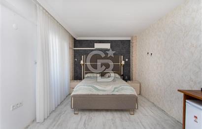 Foça Yenibağarası Havuzlu Site de Satılık 5+1 Dubleks