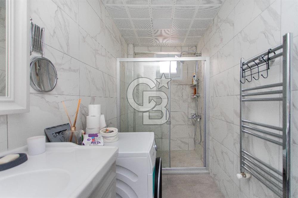 Foça Yenibağarası Havuzlu Site de Satılık 5+1 Dubleks