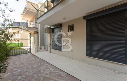 Foça Yenibağarası Havuzlu Site de Satılık 5+1 Dubleks