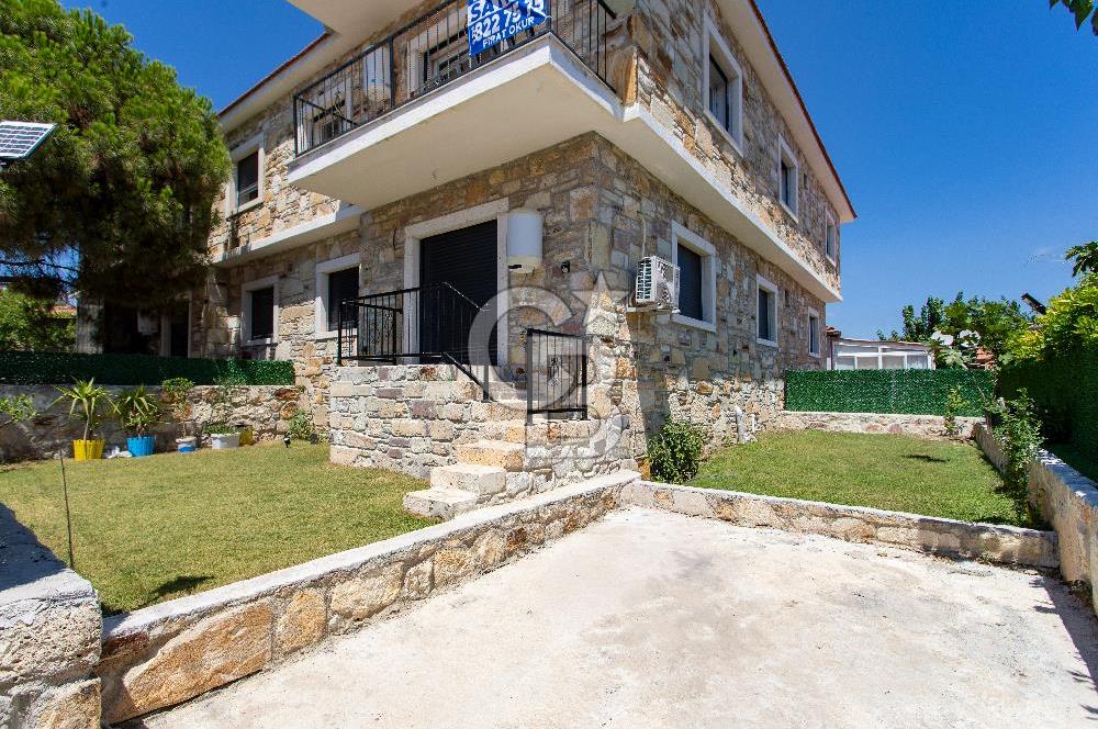 Foça Yenibağarası Mah. Satılık 2+1 Daire