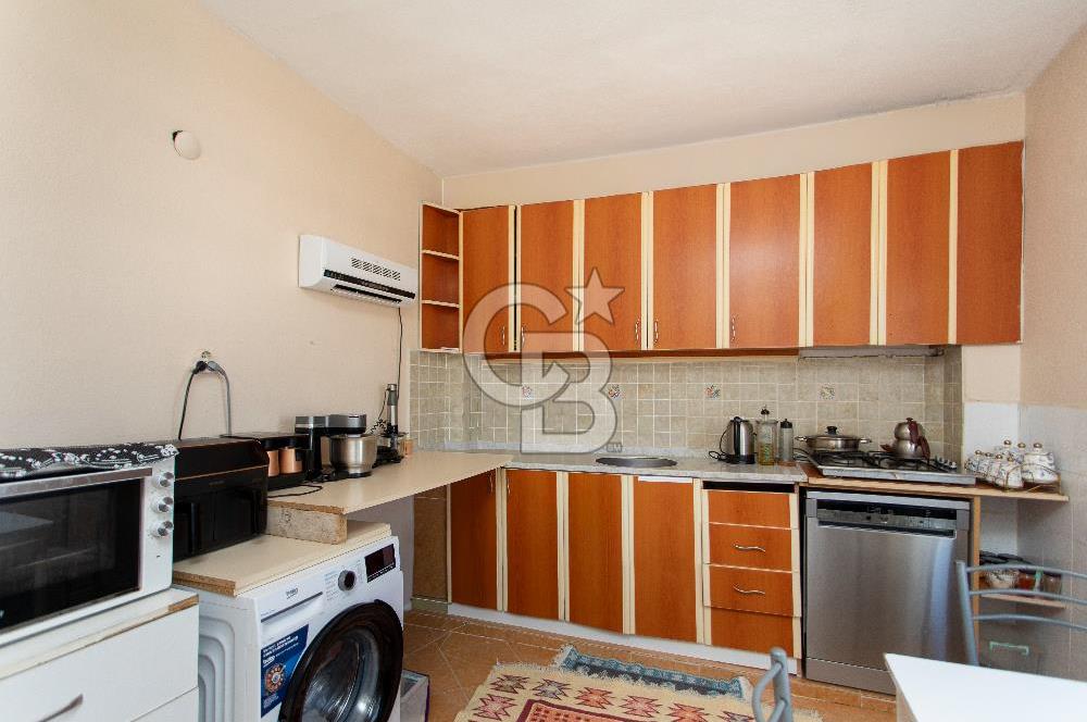 Foça Yenibağarası Mah. Satılık Komple Bina