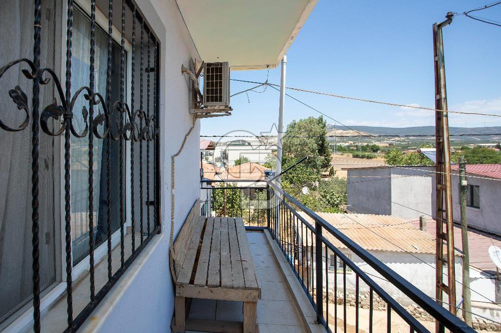 Foça Yenibağarası Mah. Satılık Komple Bina
