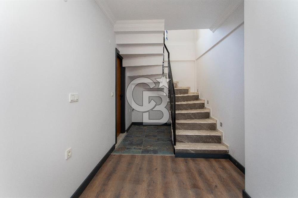 Foça Kazım Dirik Mah. Satılık 3+1 Dubleks Daire