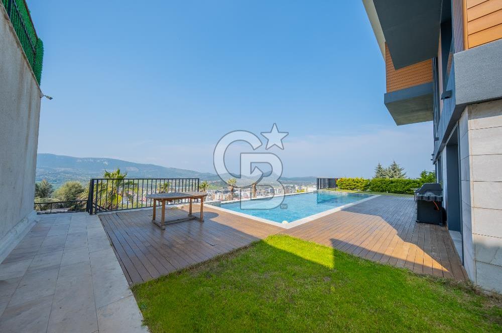 GÜZELBAHÇE'DE DENİZ MANZARALI 4+2 MÜSTAKİL SATILIK LÜKS VİLLA