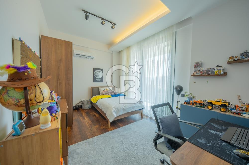 GÜZELBAHÇE'DE DENİZ MANZARALI 4+2 MÜSTAKİL SATILIK LÜKS VİLLA