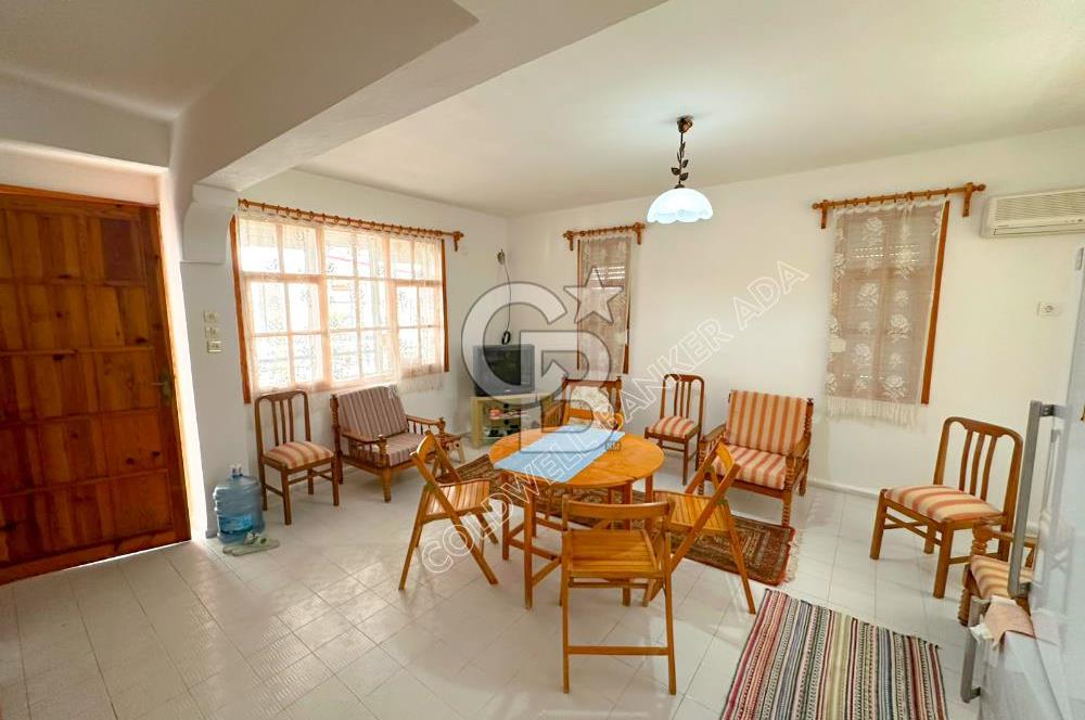 Kuşadası Karaovada Denize Yakın Satılık 4+1 Geniş Tripleks Villa