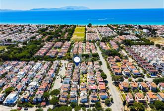Kuşadası Karaovada Denize Yakın Satılık 4+1 Geniş Tripleks Villa - 3 - 360267
