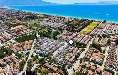 Kuşadası Karaovada Denize Yakın Satılık 4+1 Geniş Tripleks Villa