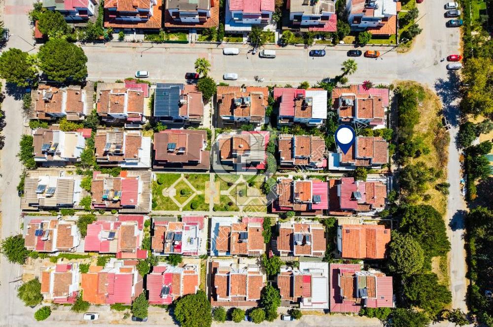 Kuşadası Karaovada Denize Yakın Satılık 4+1 Geniş Tripleks Villa