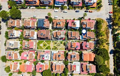 Kuşadası Karaovada Denize Yakın Satılık 4+1 Geniş Tripleks Villa